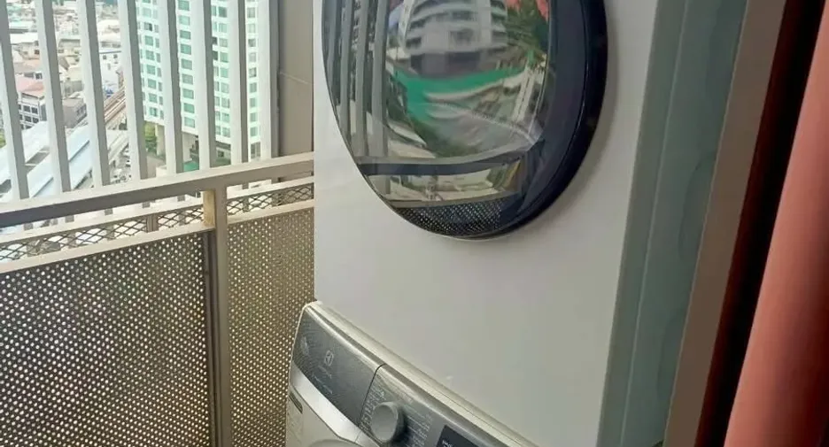 For rent 1 bed condo in Khlong Toei, Bangkok