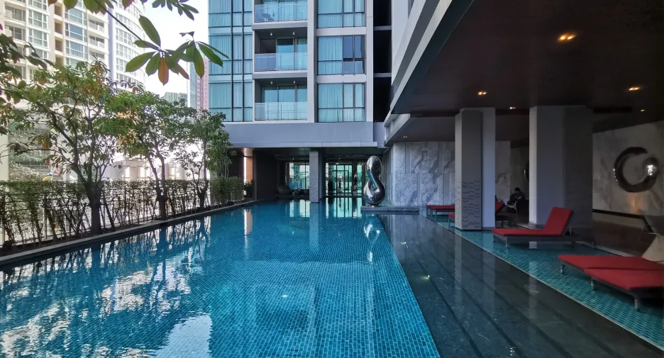 For rent 1 bed condo in Khlong Toei, Bangkok