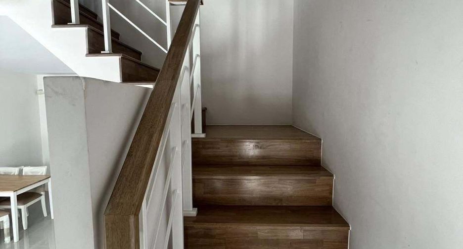 For rent 3 bedrooms house in Prawet, Bangkok