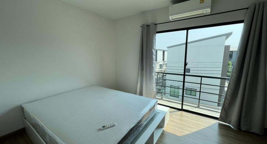 For rent 3 bedrooms house in Prawet, Bangkok