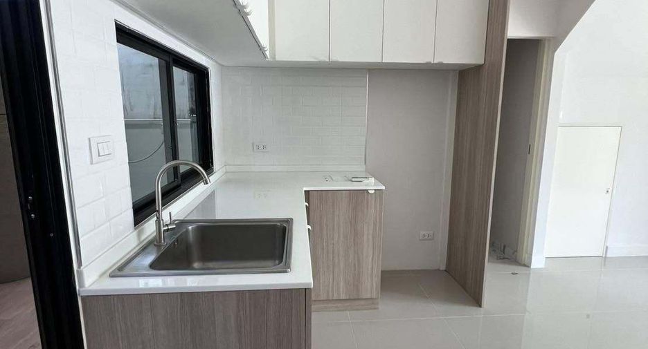 For rent 3 bedrooms house in Prawet, Bangkok