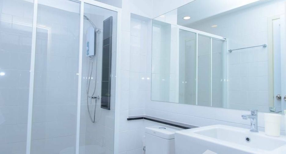 For rent 2 bedrooms condo in Bang Kho Laem, Bangkok