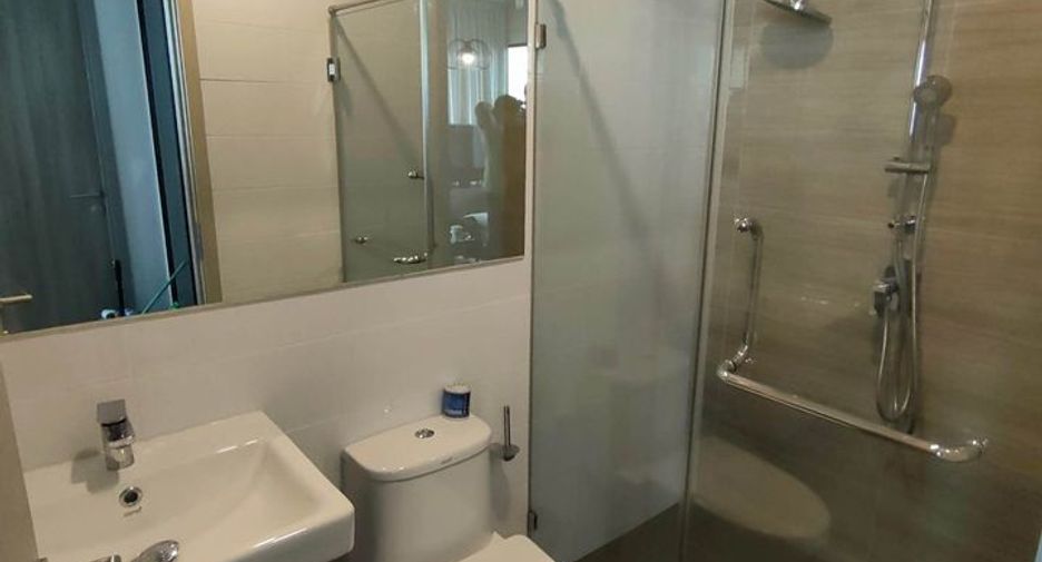 For rent 2 bedrooms condo in Chatuchak, Bangkok