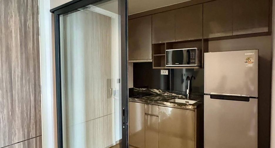 Condo en alquiler de 1 habitaciones en Khlong Toei, Bangkok