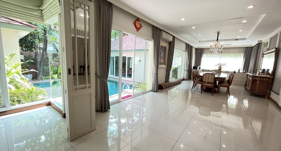 For rent 5 ベッドルーム house in Mueang Samut Prakan, Samut Prakan