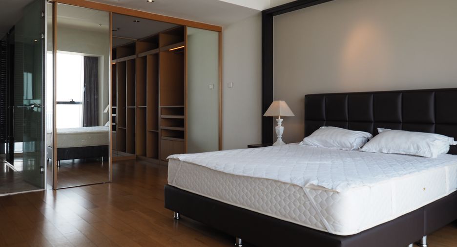 Wohnung zur Miete mit 3 Zimmer in Sathon, Bangkok