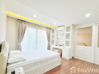 出租 3 卧室 独立屋 在 Phra Khanong, 曼谷