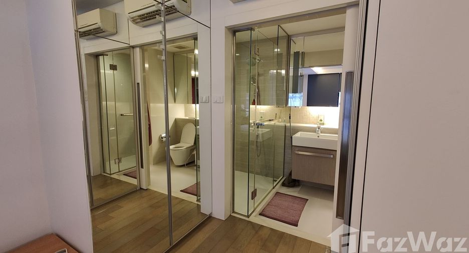 For rent 1 bed condo in Khlong Toei, Bangkok