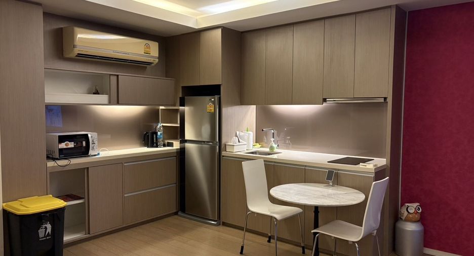 For rent 1 bed condo in Khlong Toei, Bangkok
