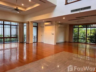 Casa en alquiler de 4 habitaciones en Watthana, Bangkok