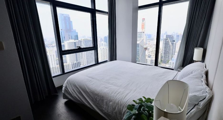 For rent 2 bedrooms condo in Ratchathewi, Bangkok