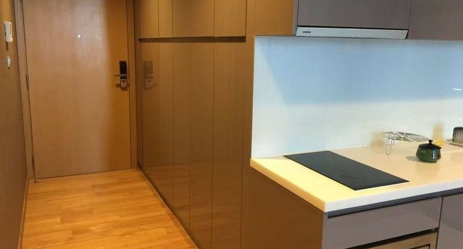 Condo en alquiler de 2 habitaciones en Khlong Toei, Bangkok