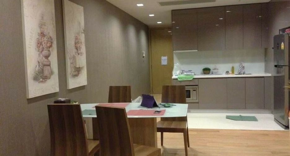 Condo en alquiler de 2 habitaciones en Khlong Toei, Bangkok