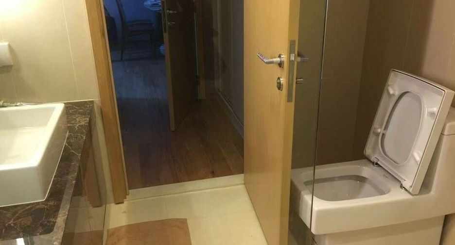 Condo en alquiler de 2 habitaciones en Khlong Toei, Bangkok
