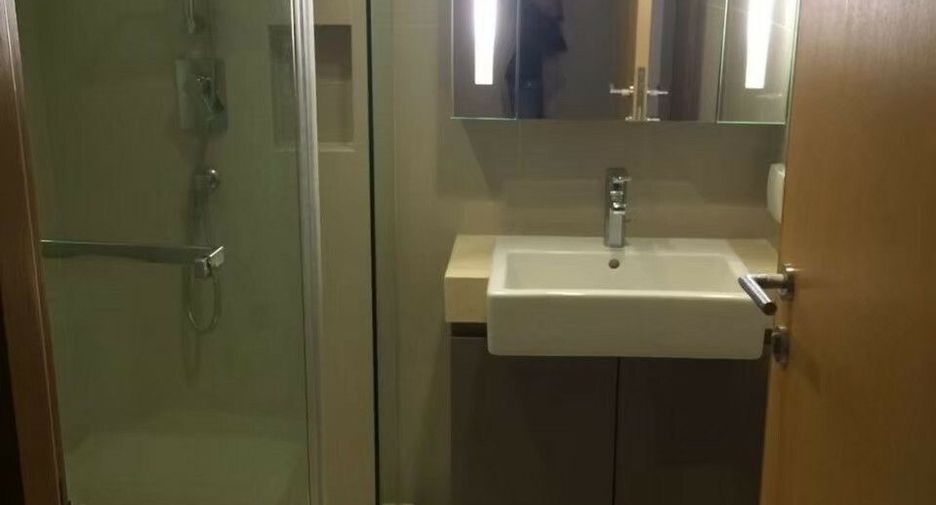 Condo en alquiler de 2 habitaciones en Khlong Toei, Bangkok