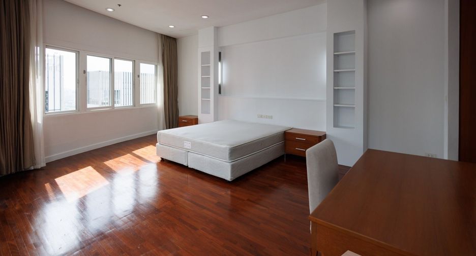 Wohnung zur Miete mit 4 Zimmer in Khlong Toei, Bangkok