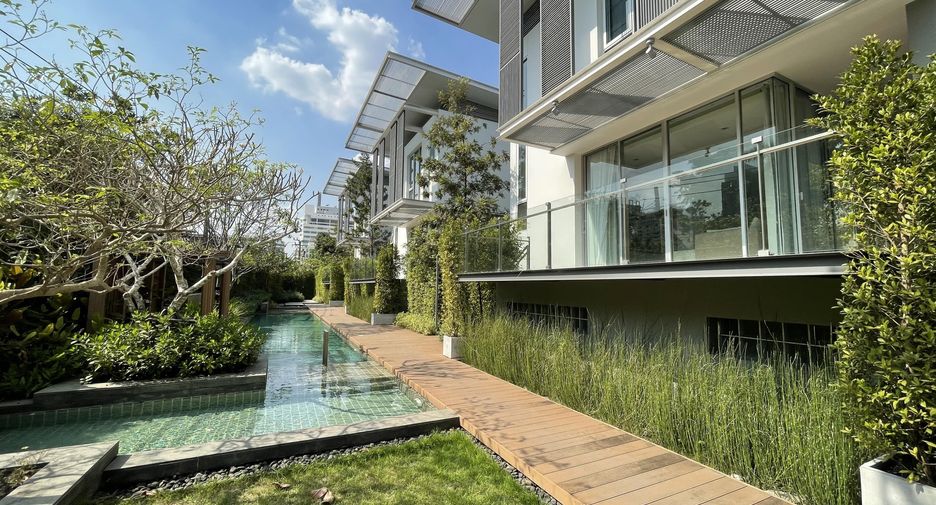 For rent 2 ベッドルーム house in Huai Khwang, Bangkok