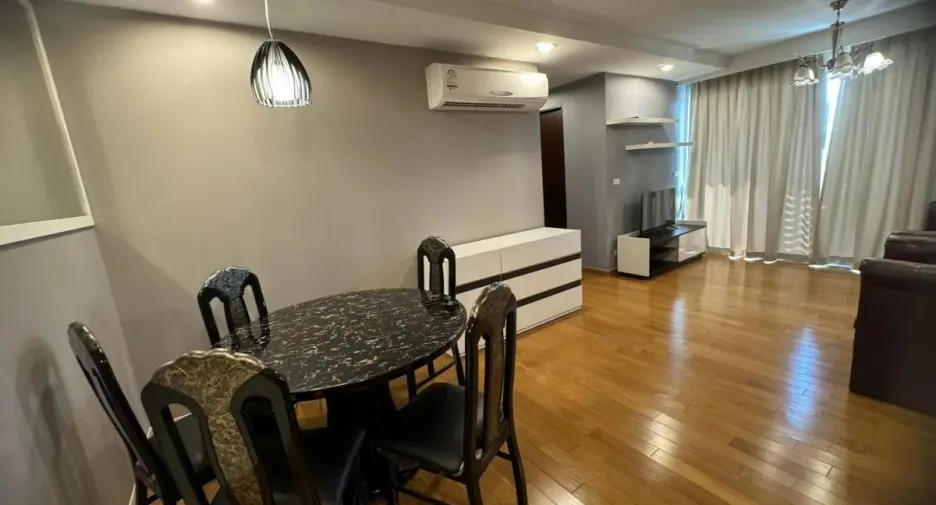 Condo en alquiler de 2 habitaciones en Chatuchak, Bangkok