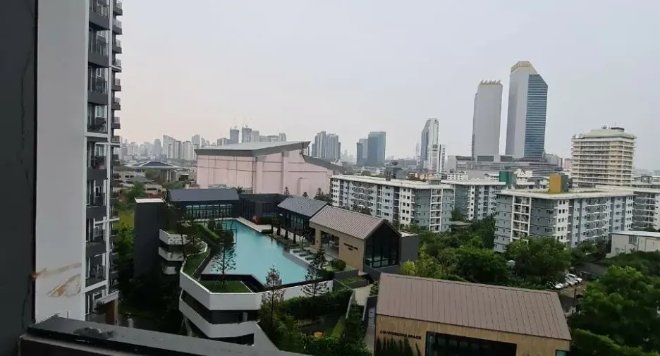 For rent studio condo in Huai Khwang, Bangkok