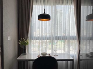 Wohnung zur Miete mit Studio in Bang Rak, Bangkok