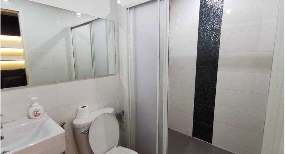 For rent 1 bed condo in Huai Khwang, Bangkok