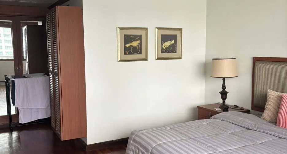 For rent 1 bed condo in Khlong Toei, Bangkok