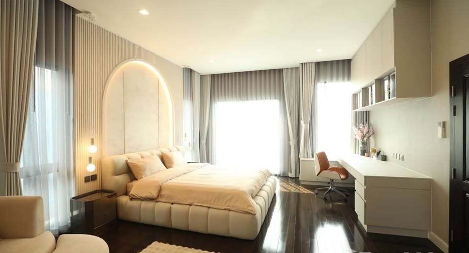 À louer 5 chambres maison à Saphan Sung, Bangkok
