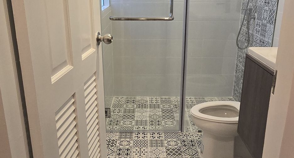 For rent 1 bed condo in Ratchathewi, Bangkok