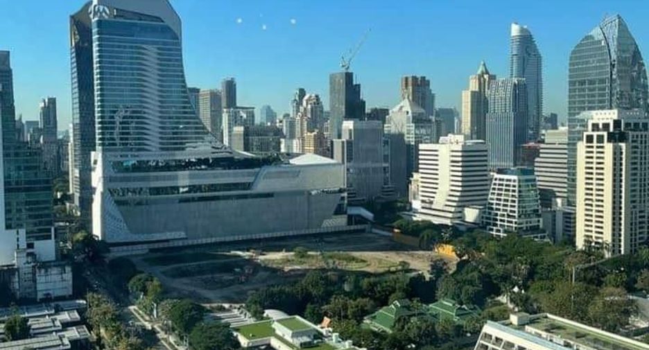 For rent 1 bed condo in Pathum Wan, Bangkok