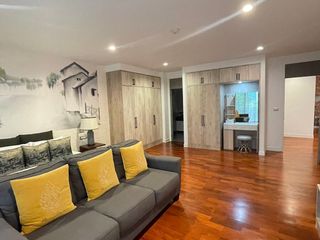For rent 3 bedrooms condo in Pathum Wan, Bangkok