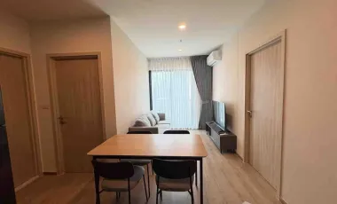 À louer 2 chambres condo à Huai Khwang, Bangkok