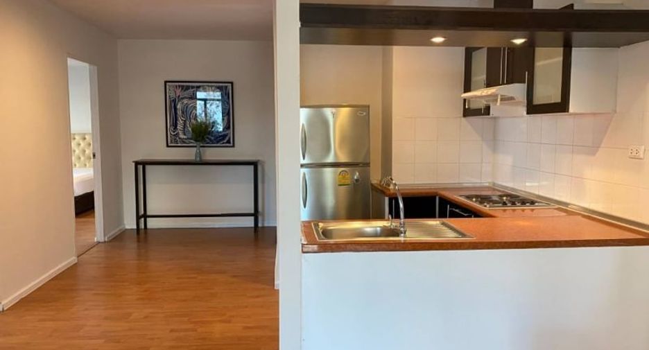 For rent 2 bedrooms condo in Khlong Toei, Bangkok