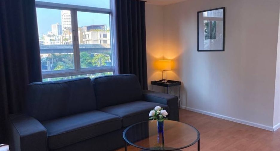 For rent 2 bedrooms condo in Khlong Toei, Bangkok