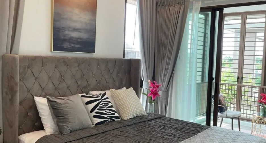 Casa en alquiler de 4 habitaciones en Bang Kapi, Bangkok