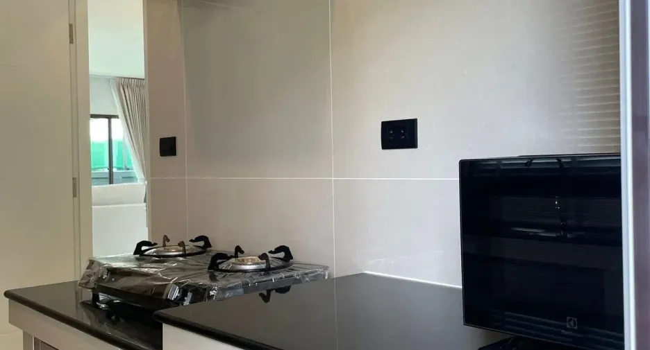 Casa en alquiler de 4 habitaciones en Bang Kapi, Bangkok