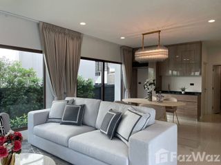 Haus zur Miete mit 4 Zimmer in Bang Kapi, Bangkok