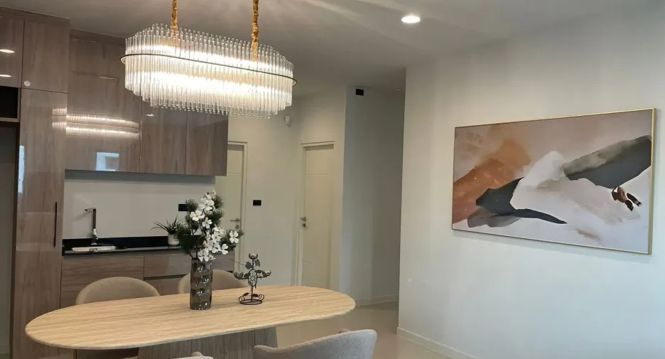 Casa en alquiler de 4 habitaciones en Bang Kapi, Bangkok