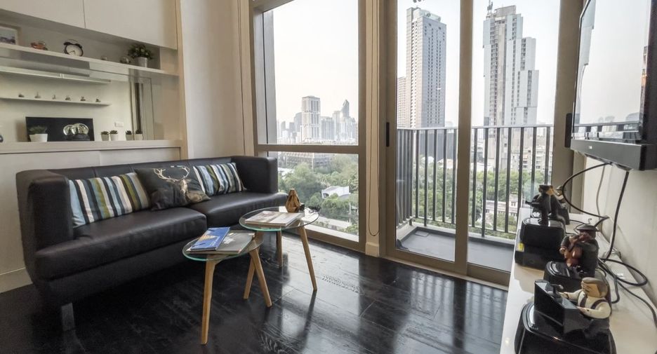 For rent 1 bed condo in Khlong Toei, Bangkok