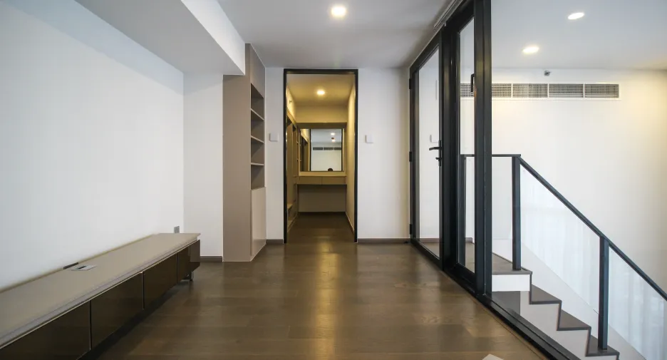 For rent 2 bedrooms condo in Ratchathewi, Bangkok