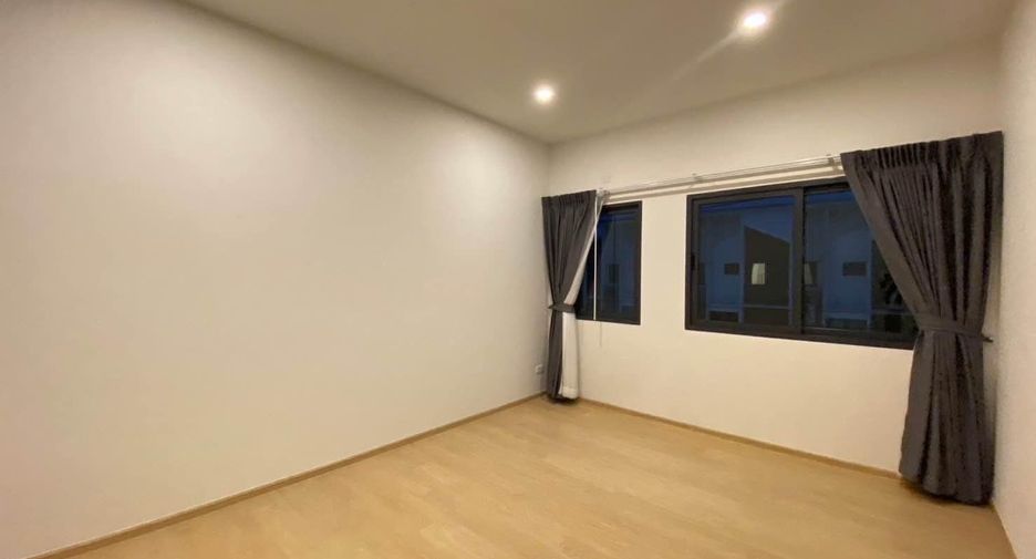 Reihenhaus zur Miete mit 3 Zimmer in Prawet, Bangkok
