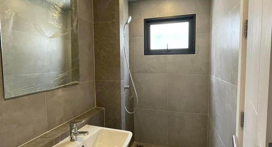 Reihenhaus zur Miete mit 3 Zimmer in Prawet, Bangkok