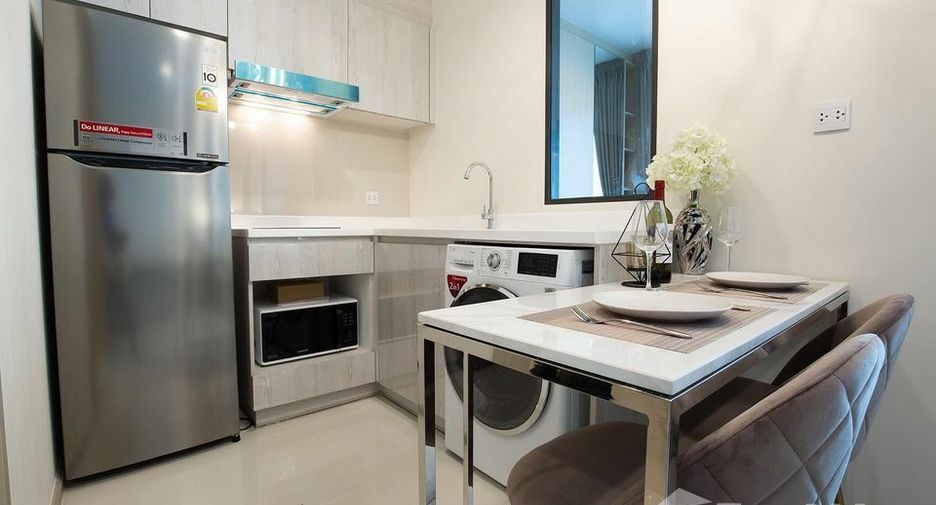 For rent 1 bed condo in Pathum Wan, Bangkok