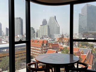 For rent 2 bedrooms condo in Bang Rak, Bangkok