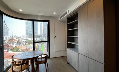 For rent 2 bedrooms condo in Bang Rak, Bangkok