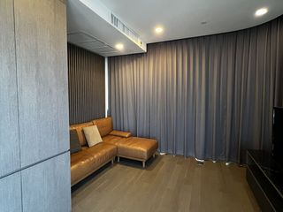 For rent 2 bedrooms condo in Bang Rak, Bangkok