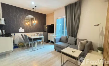For rent 2 bedrooms condo in Huai Khwang, Bangkok