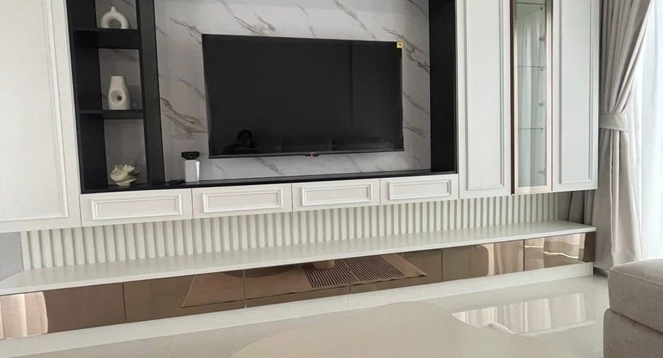 Casa en alquiler de 4 habitaciones en Bang Khen, Bangkok