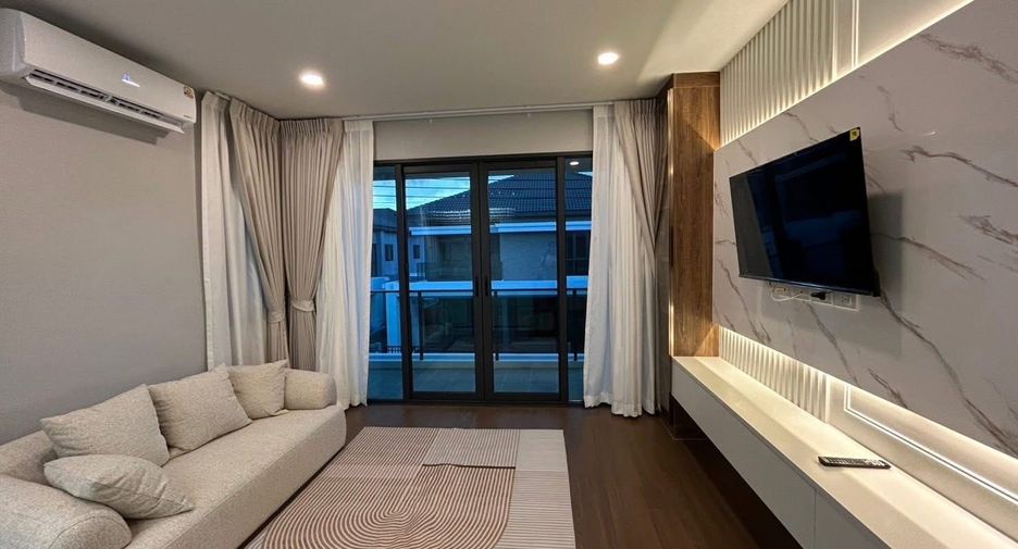 Casa en alquiler de 4 habitaciones en Bang Khen, Bangkok