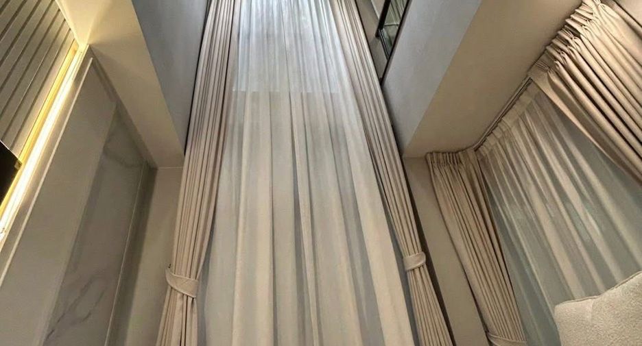 Casa en alquiler de 4 habitaciones en Bang Khen, Bangkok