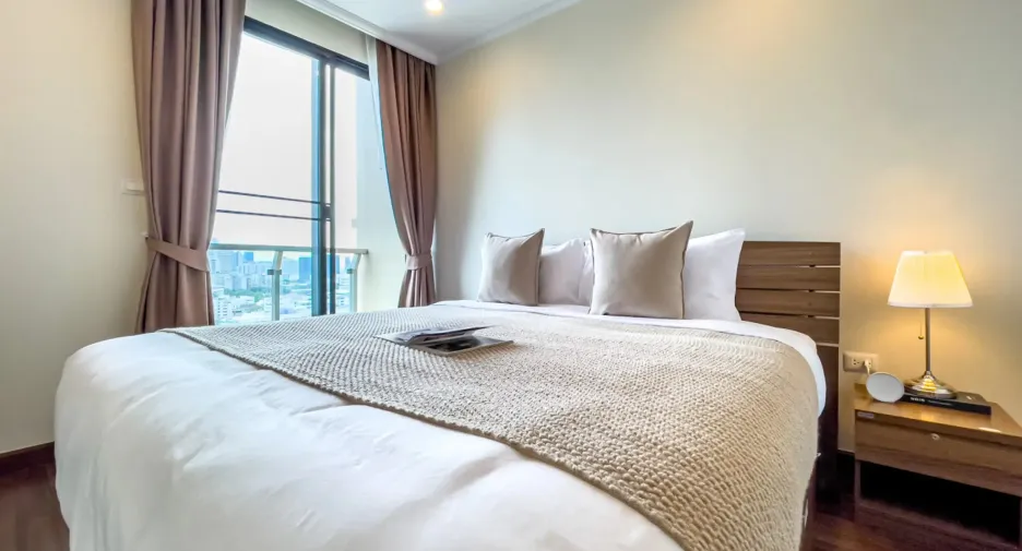 For rent 2 bedrooms condo in Sathon, Bangkok